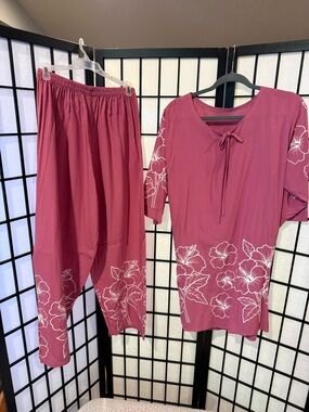 Women's Floral Tie-Neck Lounge Set in Rose Pink